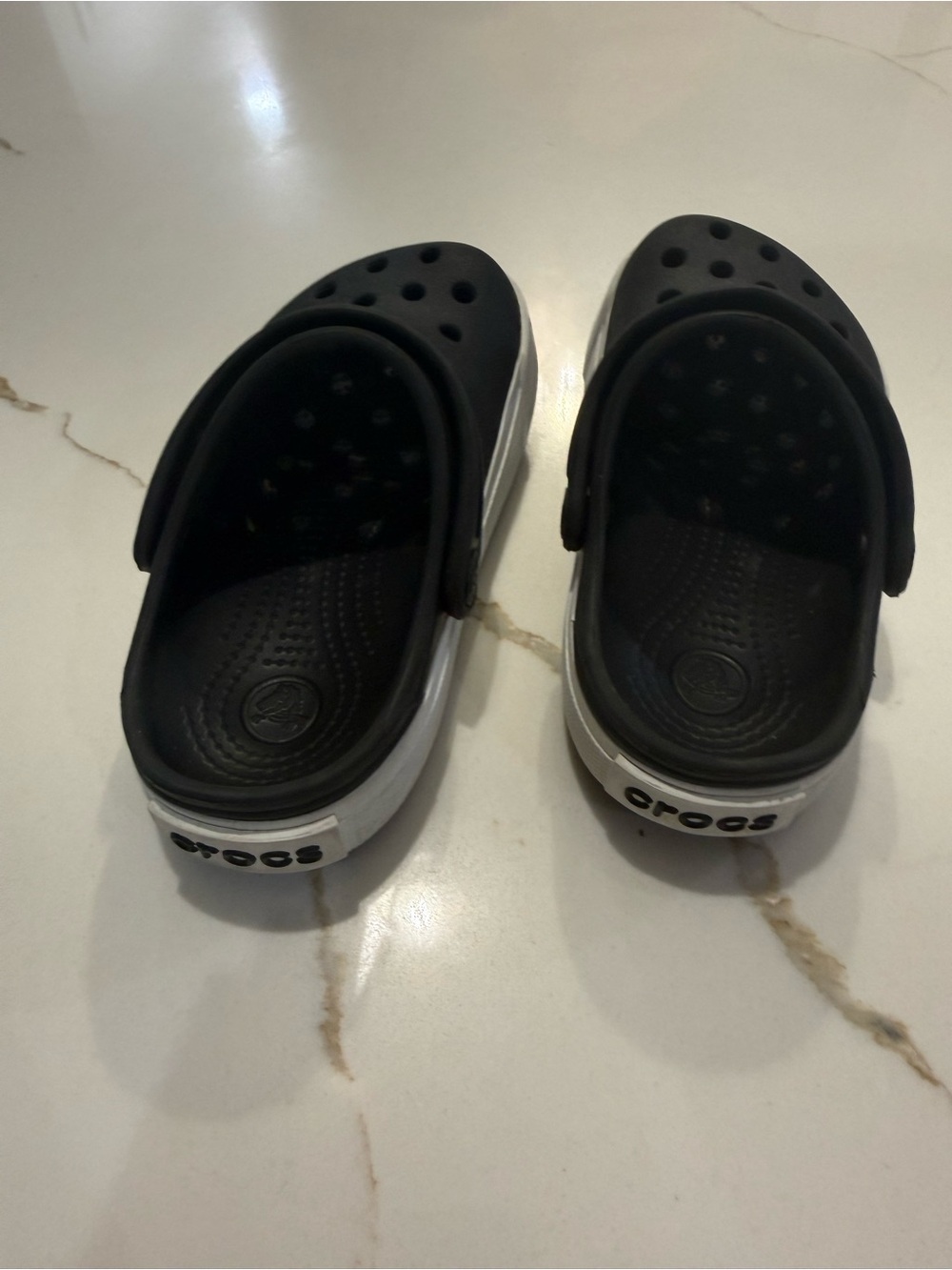 CROCS Kids Black and White Clog Sandals| Size C8/9 - Picture 5 of 8